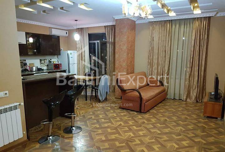 ბინა 75 კვ/მ - ვახტანგ გორგასალი, Batumi, საქართველო