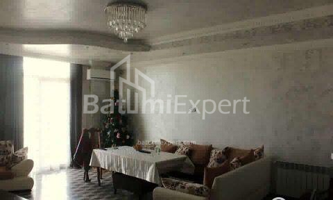 ბინა 110 კვ/მ - იურიევსკაია, Batumi, საქართველო