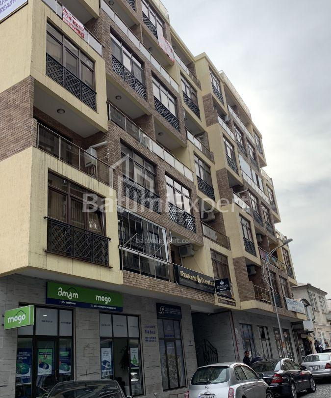 ბინა 90 კვ/მ - ვახტანგ გორგასალი, Batumi, საქართველო