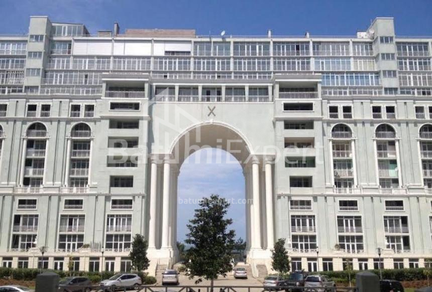 ბინა 92 კვ/მ - რუსთაველი, Batumi, საქართველო