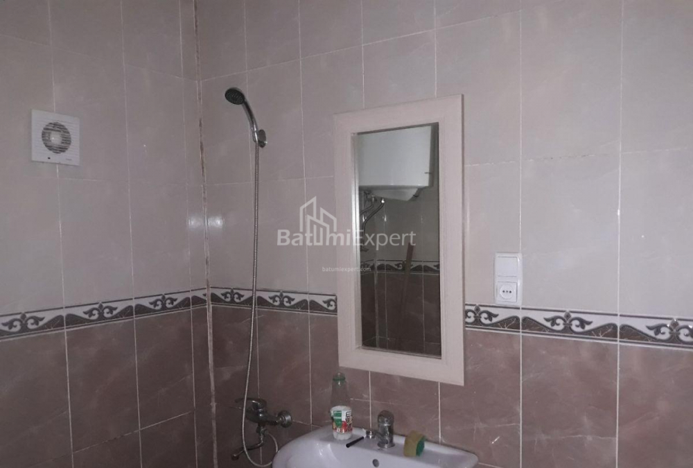 ბინა 36 კვ/მ - შერიფ ხიმშიაშვილი, Batumi, საქართველო