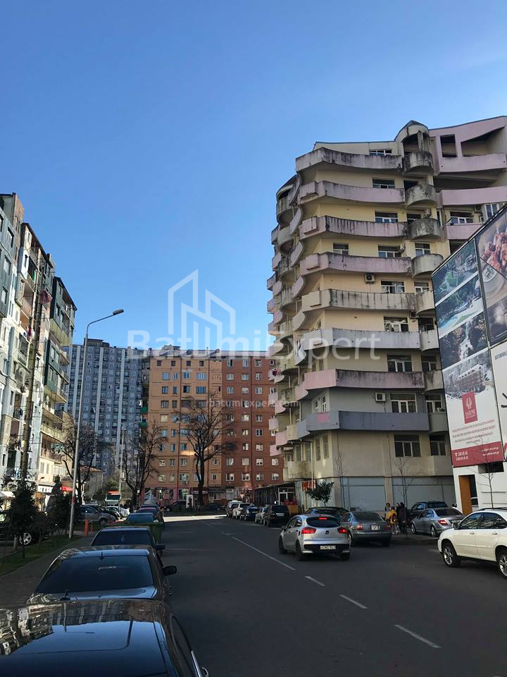 ბინა 380 კვ/მ - ზურაბა გორგილაძე, Batumi, საქართველო