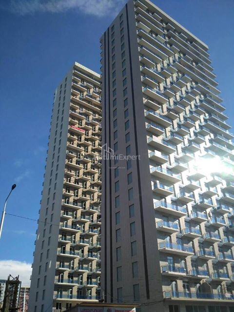 ბინა 74 კვ/მ - ლეხი და მარია კაჩინსკი, Batumi, საქართველო