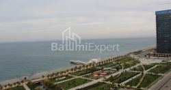 ბინა 2-ოთახი 76.1 კვ.მ - ლეხი და მარია კაჩინსკი, Batumi