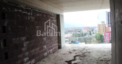 ბინა 2-ოთახი 38.8 კვ.მ - ლეხი და მარია კაჩინსკი, Batumi