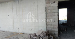 ბინა 2-ოთახი 54.8 კვ.მ - ლეხი და მარია კაჩინსკი, Batumi
