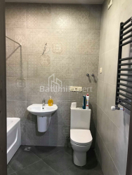 ბინა 84 კვ/მ - დავით აღმაშენებელი, Batumi, საქართველო