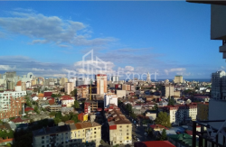 ბინა 3-ოთახი 80 კვ.მ - ალექსანდრა პუშკინი, Batumi