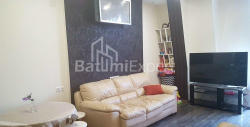 ბინა 3-ოთახი 80 კვ.მ - მეფე ფარნავაზ, Batumi