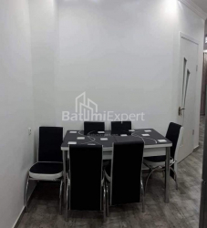 ბინა 59 კვ/მ - იურიევსკაია, Batumi, საქართველო