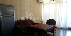 ბინა 130 კვ/მ - შერიფ ხიმშიაშვილი, Batumi, საქართველო