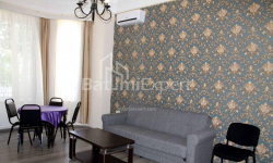 ბინა 4-ოთახი 125 კვ.მ - მეფე ფარნავაზ, Batumi