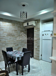 ბინა 70 კვ/მ - შერიფ ხიმშიაშვილი, Batumi, საქართველო