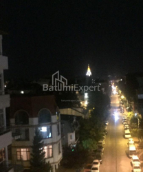 ბინა 2-ოთახი 90 კვ.მ - ვახტანგ გორგასალი, Batumi