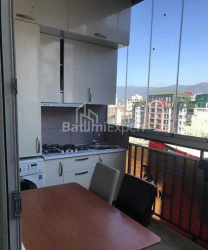 ბინა 80 კვ/მ - იურიევსკაია, Batumi, საქართველო