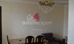 ბინა 2-ოთახი 70 კვ.მ - იურიევსკაია, Batumi