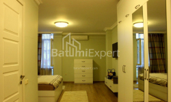 ბინა 147 კვ/მ - იურიევსკაია, Batumi, საქართველო