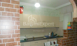 ბინა 4-ოთახი 80 კვ.მ - დავით აღმაშენებელი, Batumi