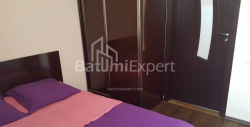 ბინა 2-ოთახი 40 კვ.მ - რუსთაველი, Batumi