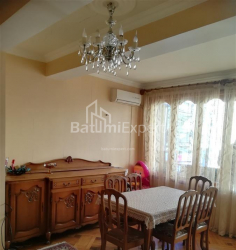 ბინა 3-ოთახი 90 კვ.მ - ზურაბა გორგილაძე, Batumi