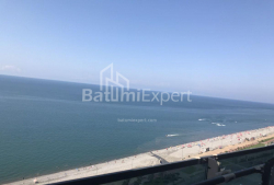 ბინა 3-ოთახი 70 კვ.მ - შერიფ ხიმშიაშვილი, Batumi