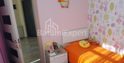 ბინა 4-ოთახი 133 კვ.მ - სტეფან ზუბალაშვილი, Batumi