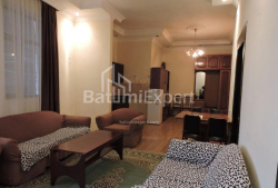 ბინა 70 კვ/მ - იურიევსკაია, Batumi, საქართველო