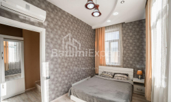ბინა 6-ოთახი 150 კვ.მ - იურიევსკაია, Batumi