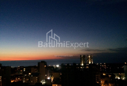 ბინა 95 კვ/მ - შერიფ ხიმშიაშვილი, Batumi, საქართველო