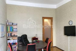 ბინა 175 კვ/მ - მეფე ფარნავაზ, Batumi, საქართველო