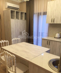 ბინა 50 კვ/მ - ვახტანგ გორგასალი, Batumi, საქართველო