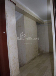 ბინა 77 კვ/მ - ვახტანგ გორგასალი, Batumi, საქართველო