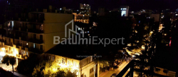 ბინა 3-ოთახი 77 კვ.მ - მეფე ფარნავაზ, Batumi