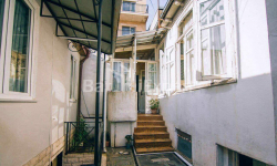 ბინა 100 კვ/მ - მეფე ფარნავაზ, Batumi, საქართველო