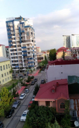 ბინა 4-ოთახი 110 კვ.მ - ვახტანგ გორგასალი, Batumi