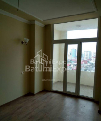 ბინა 75 კვ/მ - პეტრა მელიქიშვილი, Batumi, საქართველო