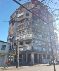 ბინა 80 კვ/მ - იურიევსკაია, Batumi, საქართველო