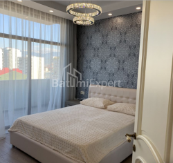 ბინა 82 კვ/მ - ექვთიმე თაყაიშვილი, Batumi, საქართველო