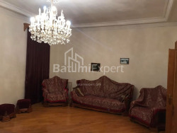 ბინა 93 კვ/მ - ექვთიმე თაყაიშვილი, Batumi, საქართველო