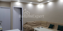 ბინა 65 კვ/მ - დავით აღმაშენებელი, Batumi, საქართველო