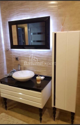 ბინა 88 კვ/მ - რუსთაველი, ბათუმი, საქართველო