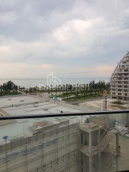 ბინა 3-ოთახი 74.7 კვ.მ - ლეხი და მარია კაჩინსკი, Batumi