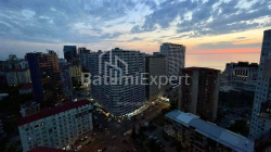 ბინა 80 კვ/მ - შალვა ინასარიძე, Batumi, საქართველო