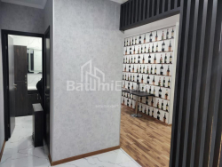 ბინა 71.5 კვ/მ - შერიფ ხიმშიაშვილი, Batumi, საქართველო