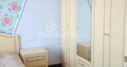 ბინა 4-ოთახი 173 კვ.მ - აჰმედ მელაშვილი, Batumi