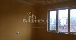 ბინა 3-ოთახი 55 კვ.მ - ლადო გუდიაშვილი, Batumi