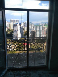 ბინა 74 კვ/მ - ლეხი და მარია კაჩინსკი, Batumi, საქართველო