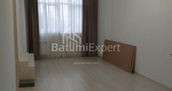 ბინა 3-ოთახი 66.8 კვ.მ - იუსუფ კობალაძე, Batumi