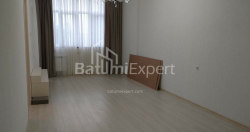 ბინა 3-ოთახი 66.8 კვ.მ - იუსუფ კობალაძე, Batumi
