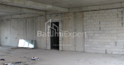 ბინა 2-ოთახი 172.8 კვ.მ - ლეხი და მარია კაჩინსკი, Batumi
